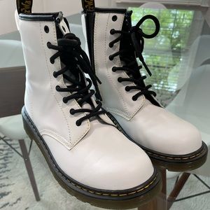 White Dr Marten’s boots in kids size 5